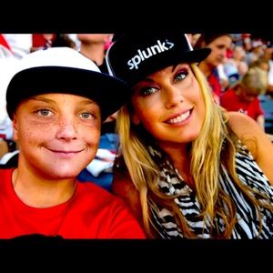 Meet your Posher, Meegan